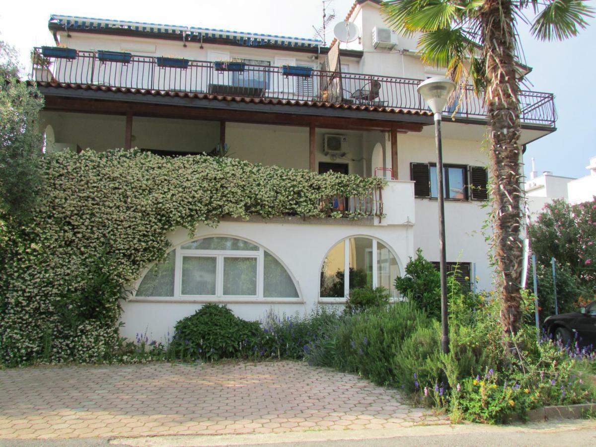 Apartment Karmen Umag Exterior foto